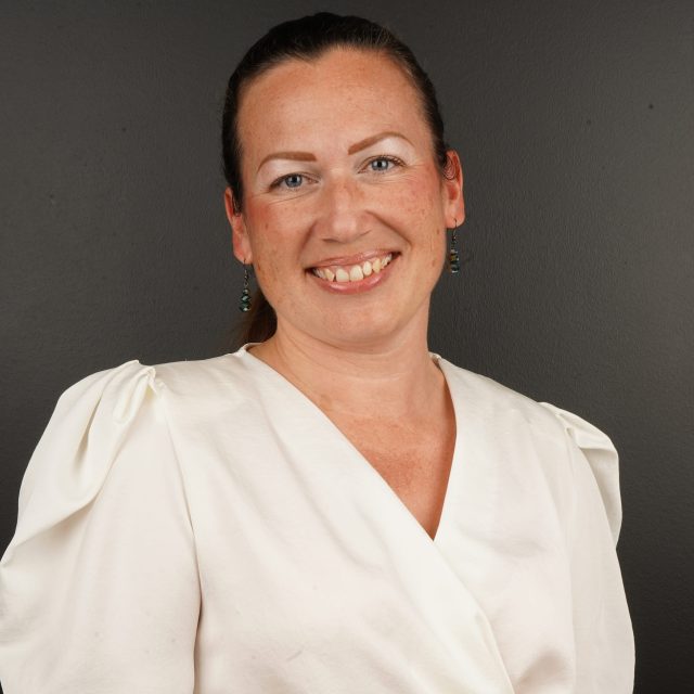 Sarah Louise Dunn